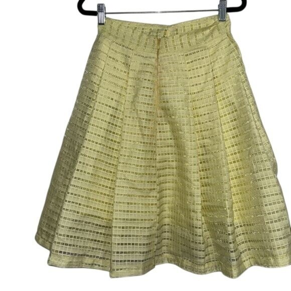 Chicwish XS Yellow Midi Skirt With Textured Overlay & Elastic Waist - Picture 2 of 6